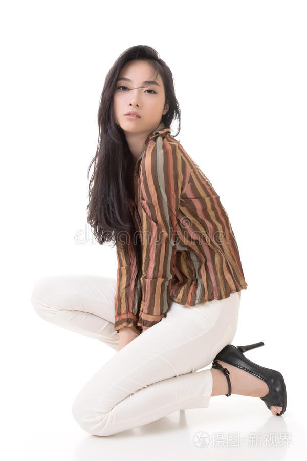 96间房主跳舞 午夜访谈